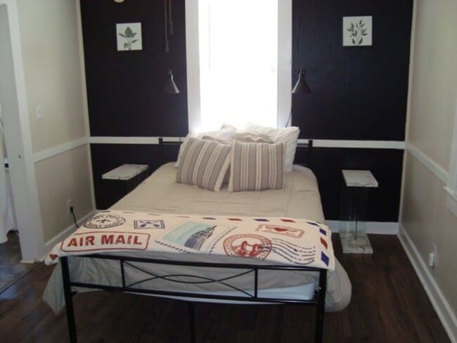 Building Photo - One bedroom/one bath cottage available for...