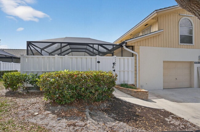 Building Photo - 5230 Woodruff Ln