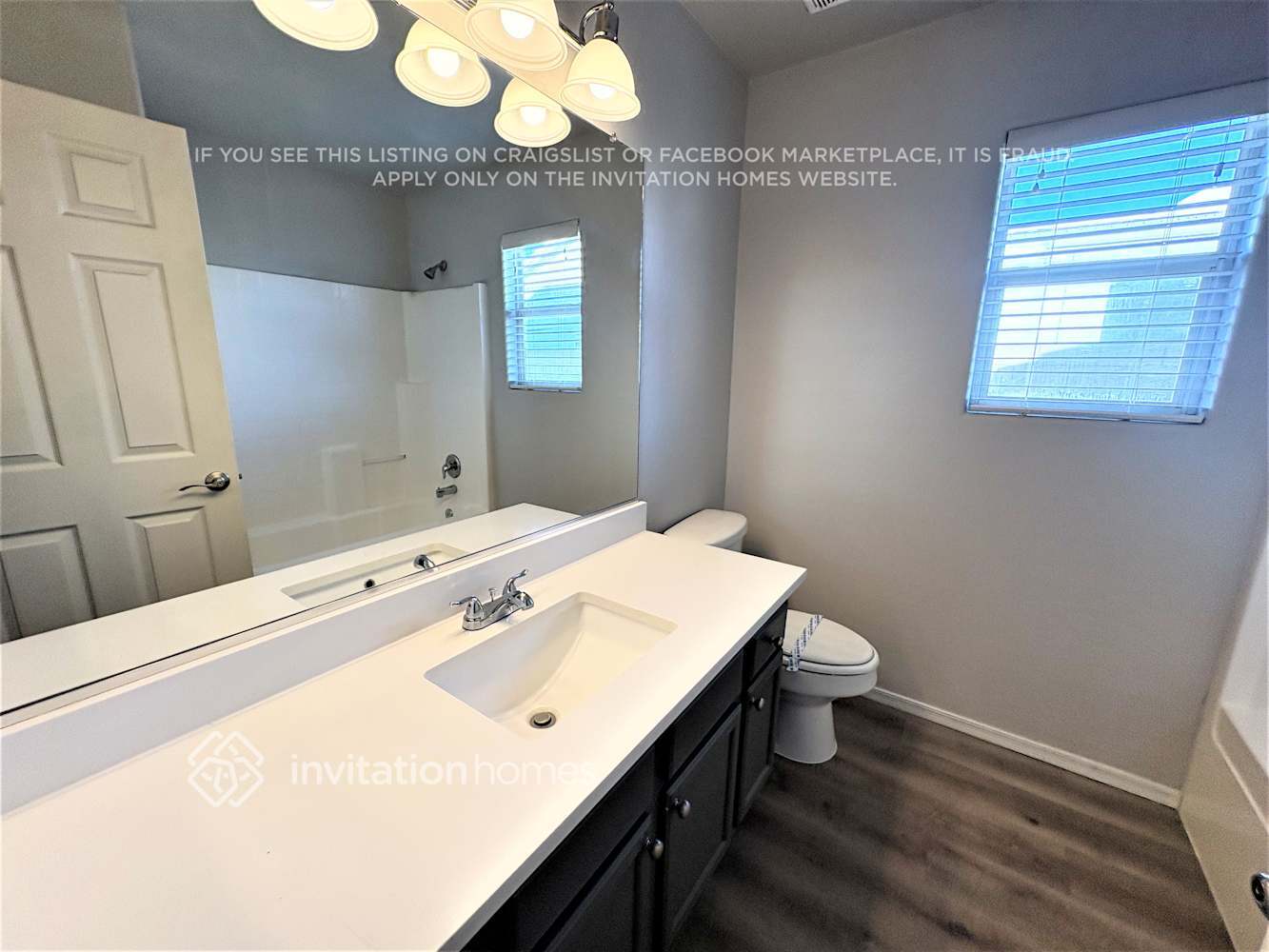 Building Photo - 8816 W Las Palmaritas Dr