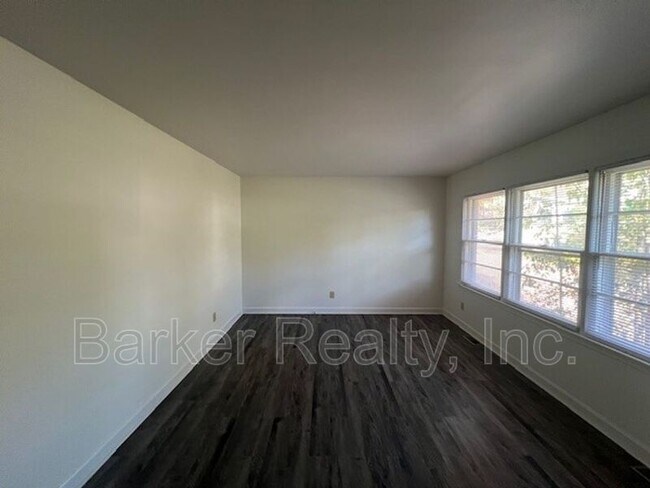 Building Photo - 1311 Ingomar Pl
