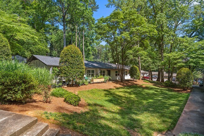 Building Photo - Springdale Apartments