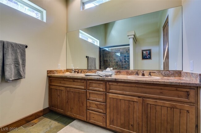 Building Photo - 549 Regents Gate Dr