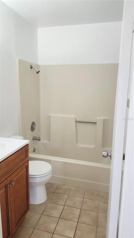 Building Photo - 1732 Mitten Terrace