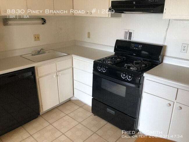 Building Photo - 8830 Piney Branch Rd