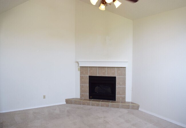 Building Photo - 318 Carmel Valley Way