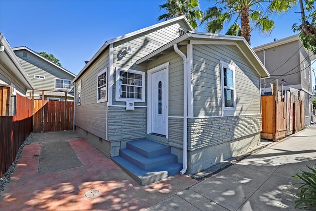 Primary Photo - Adorable & Modern Remodeled Home, New floo...