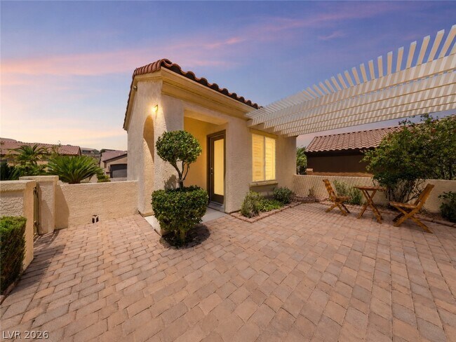 Building Photo - 2148 Shadow Canyon Dr