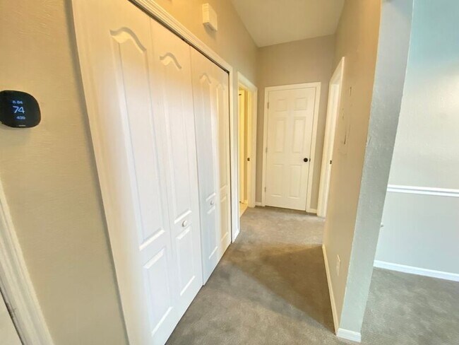 Building Photo - 3001 Limbo Ln