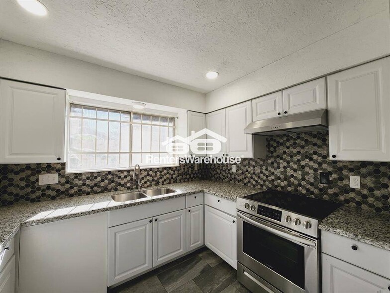 Building Photo - 1619 Merton Dr