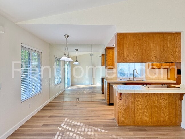 Building Photo - 10807 Woodstream Point