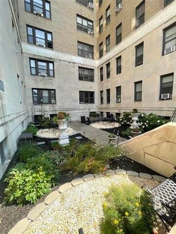 Building Photo - 2600 John F. Kennedy Blvd