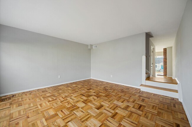 Building Photo - 5900 Patterson Ave