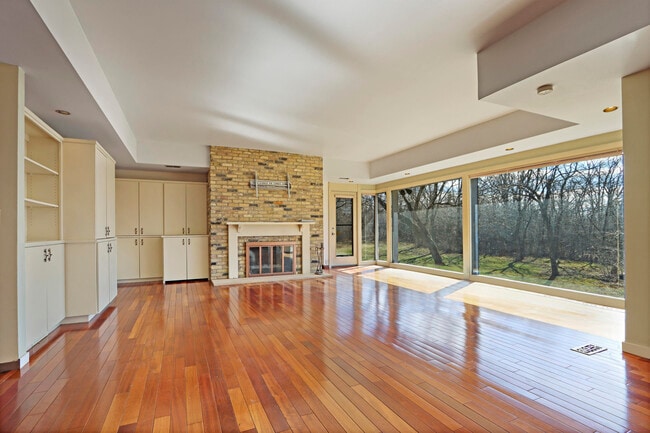 Building Photo - 6147 Taylor Ave