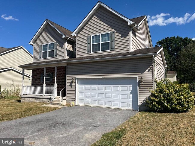 Building Photo - 103 Mango Street