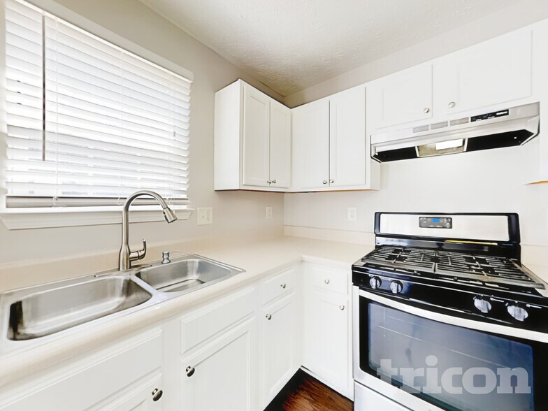 Building Photo - 128 Spring Walk Wy