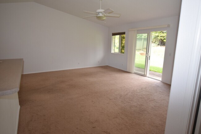 Building Photo - Kahana Ridge Three Bedroom