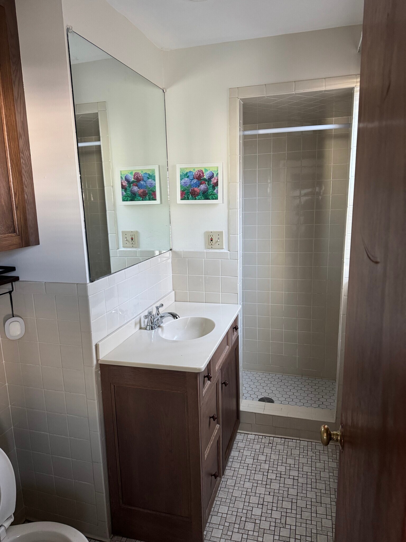 Building Photo - 289 Spruce St