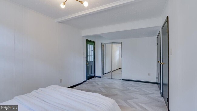 Building Photo - 15012 Olddale Rd