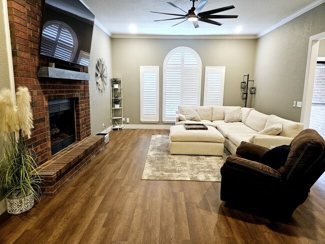 Building Photo - 2010 Constitution Ave