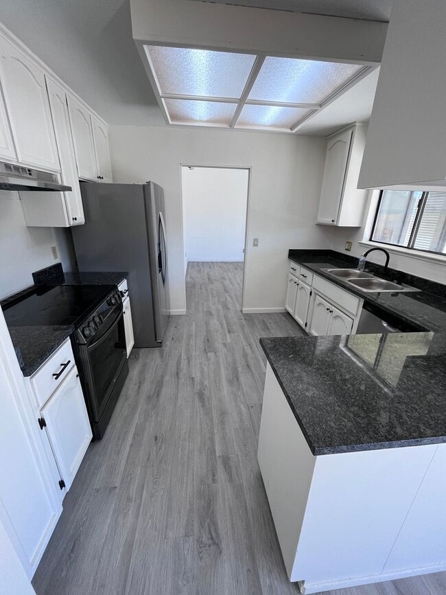 Building Photo - NICE HOME IN FOLSOM!!