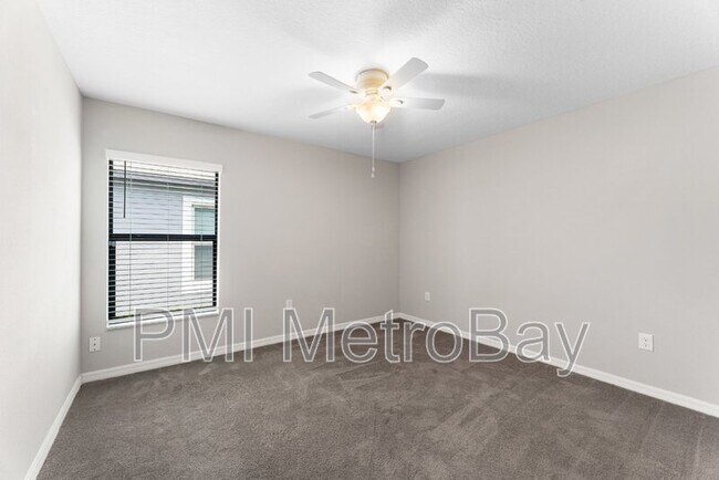 Building Photo - 9703 Sage Creek Dr