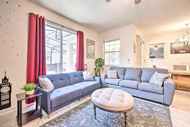 Building Photo - 8988 Stinger Dr