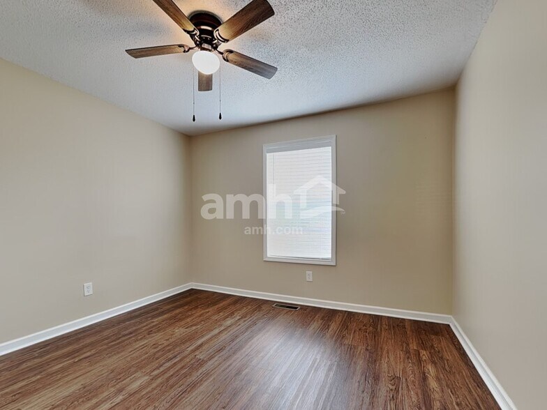 Building Photo - 7708 Cody Ln