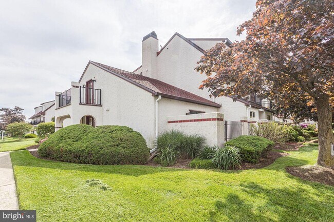 Building Photo - 2A Queen Victoria Ct