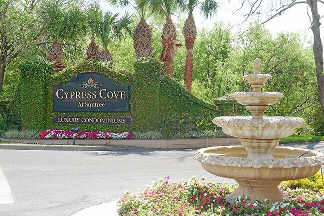Building Photo - Spacious 3-Bed, 2-Bath Condo Oasis in Beautiful Suntree