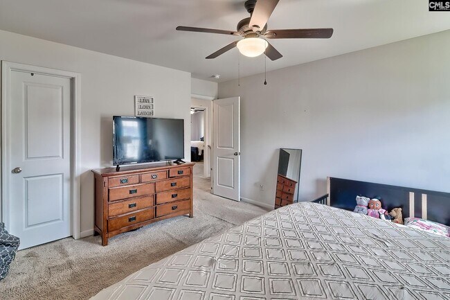 Building Photo - 660 Collett Dr