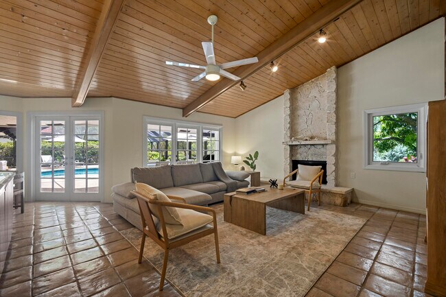 Building Photo - 10252 Shireoaks Ln