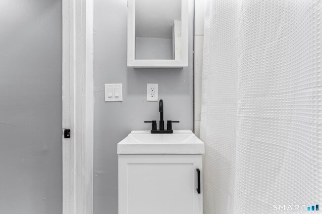 Building Photo - 302 Exchange St