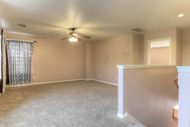 Building Photo - 18203 Fair Grange Ln