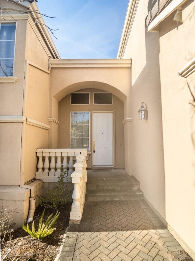 Building Photo - 15 Parkridge Cir