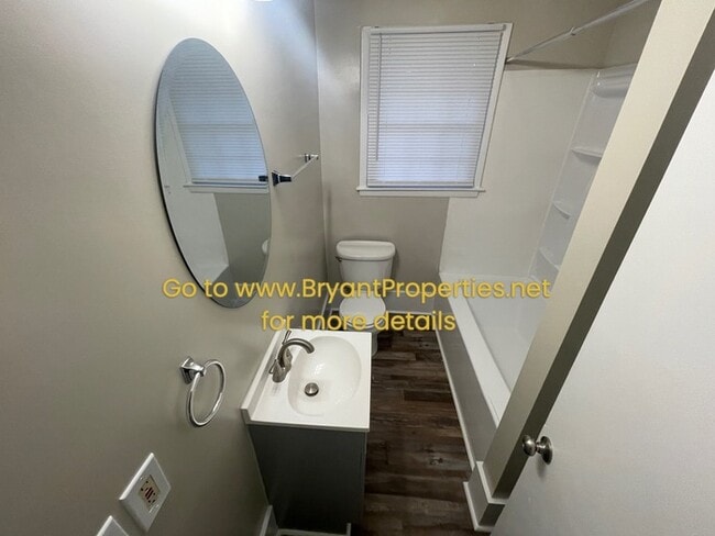 Building Photo - Single Family