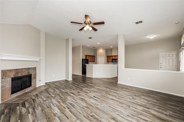 Building Photo - 1325 Fox Glenn