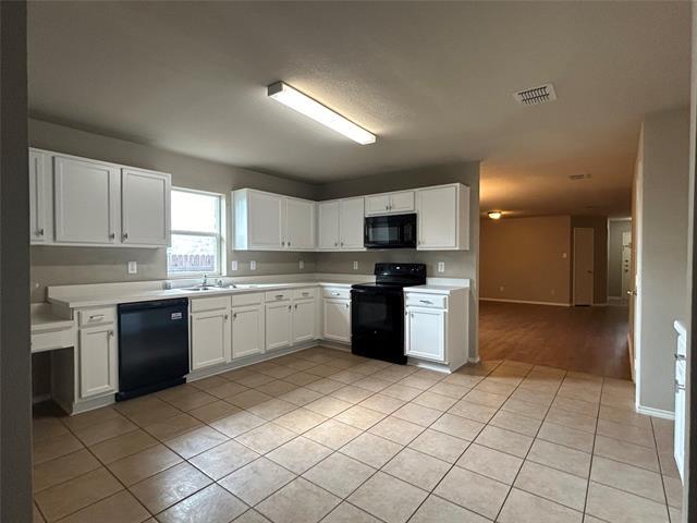 Building Photo - 1828 Shasta View Dr