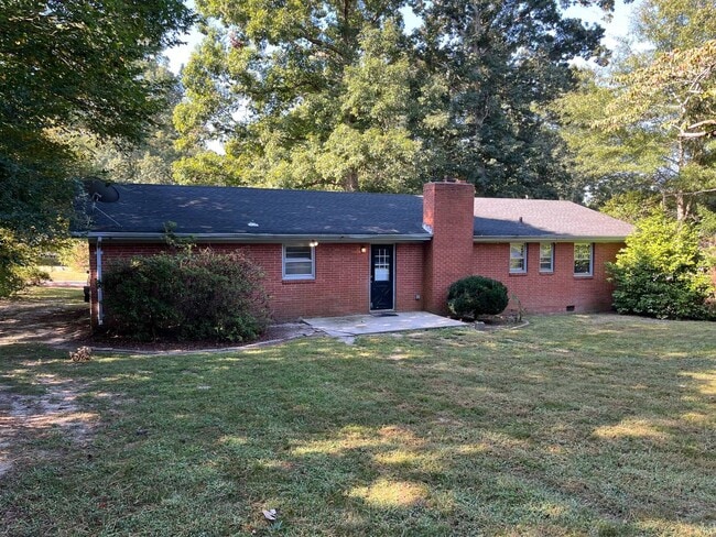 Building Photo - 302 Satterwhite Dr