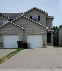 Building Photo - 425j Hawthorne Blvd