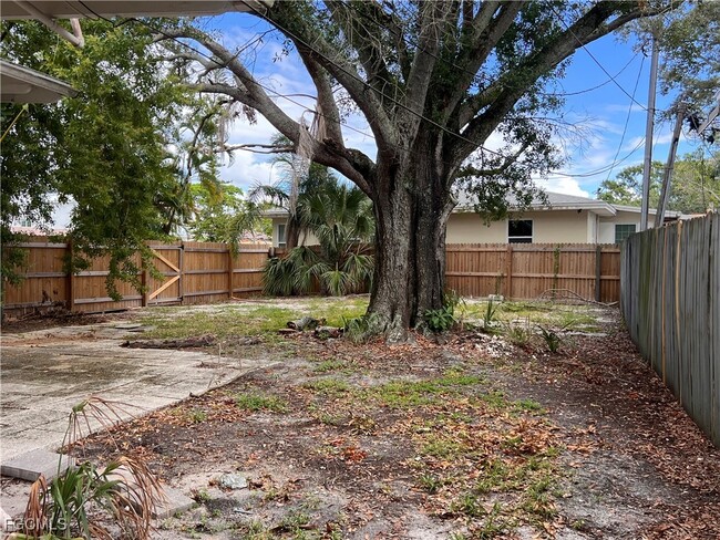 Building Photo - 535 Monterey Blvd NE