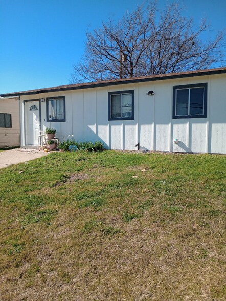 Building Photo - 1204 Georgetown Rd