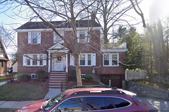 Building Photo - 21 Lawrence Ln