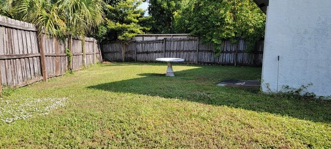 Building Photo - 12738 Peconic Ct