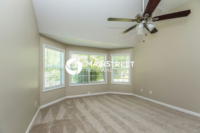 Building Photo - 3 Bedroom Pet-Friendly Home in Lithonia, GA with Main Street Renewal