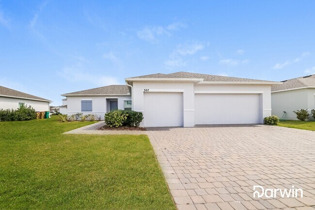 Primary Photo - 307 Granite Pl