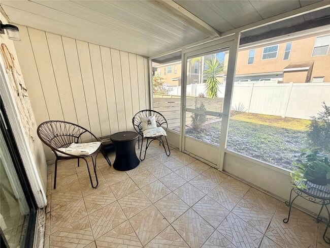 Building Photo - 10053 Lake Oak Cir