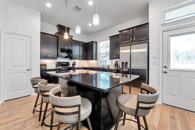 Building Photo - 343 E Coralburst Lp
