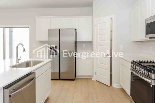 Building Photo - 315 Allene Wy