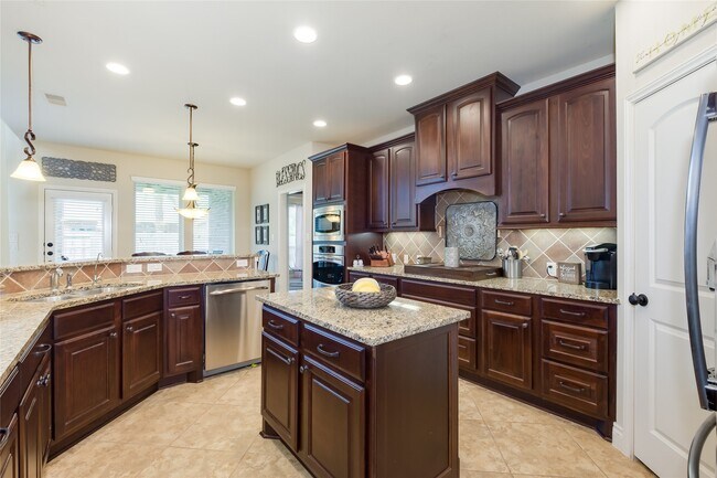 Building Photo - 27707 Lodgemist Ct