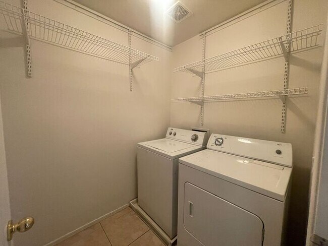 Building Photo - 7025 Downspell Dr